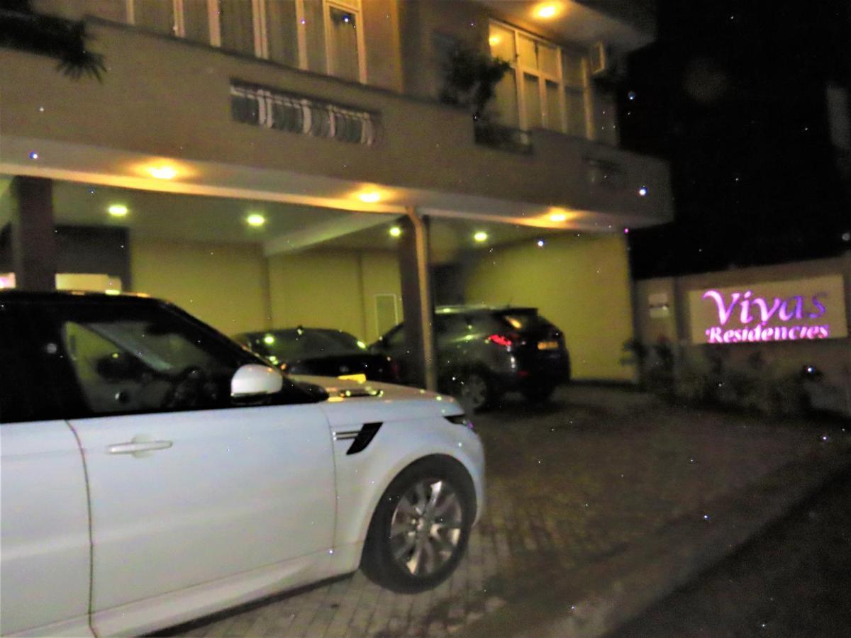 Vivas Residencies Luxury Apartments Дехивала-Маунт-Лавиния Экстерьер фото