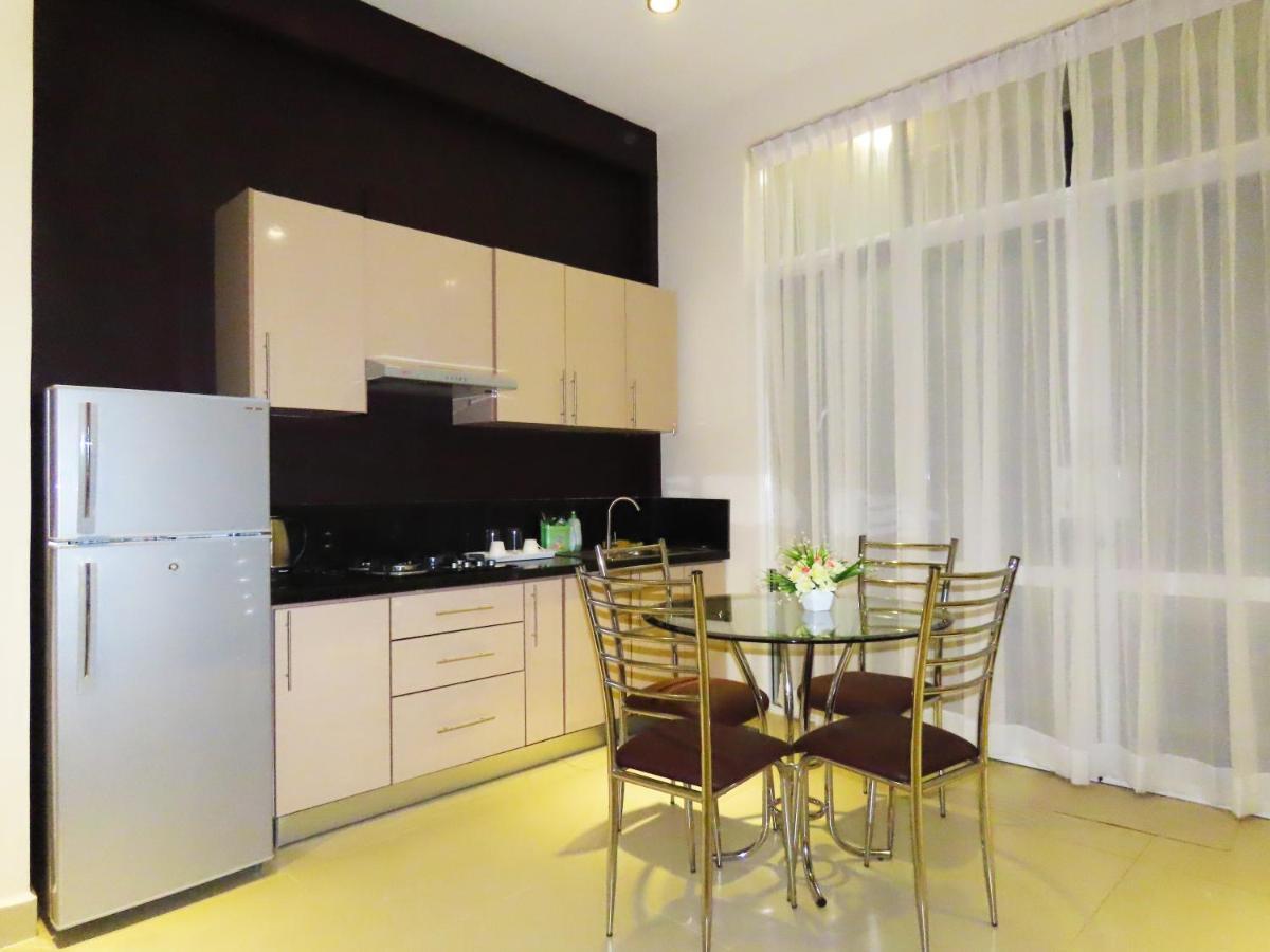Vivas Residencies Luxury Apartments Дехивала-Маунт-Лавиния Экстерьер фото