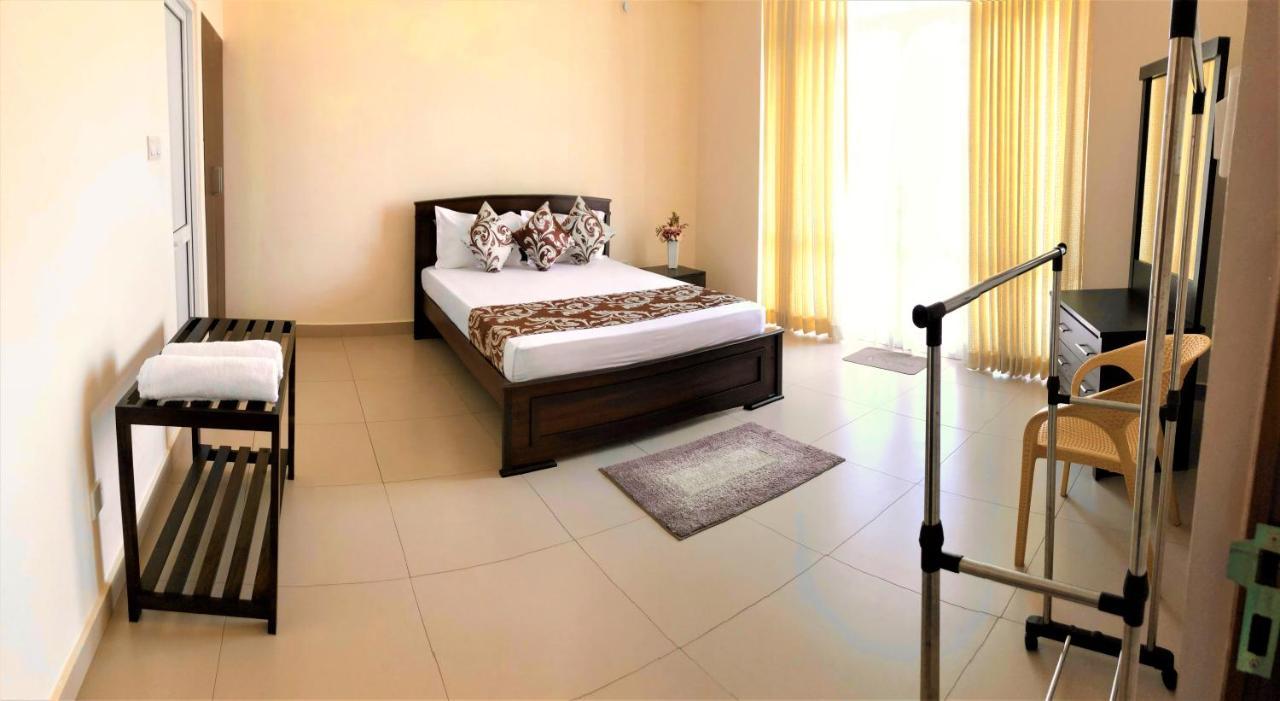 Vivas Residencies Luxury Apartments Дехивала-Маунт-Лавиния Экстерьер фото