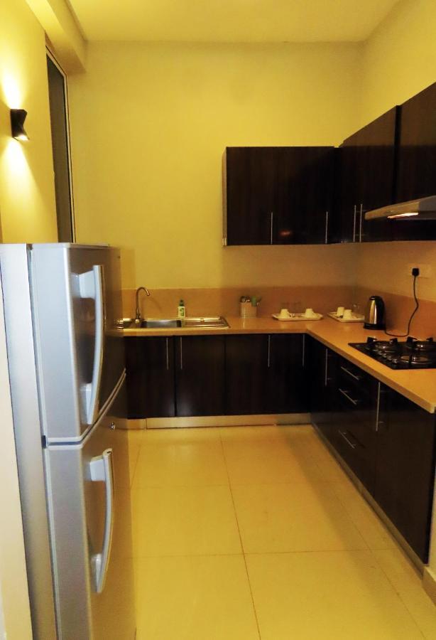 Vivas Residencies Luxury Apartments Дехивала-Маунт-Лавиния Экстерьер фото